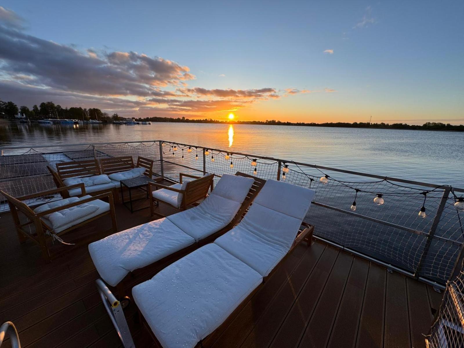 Domek Na Wodzie - Houseboat -Sauna, Taras Na Dachu, Dwie Sypialnie Mikołajki Dış mekan fotoğraf