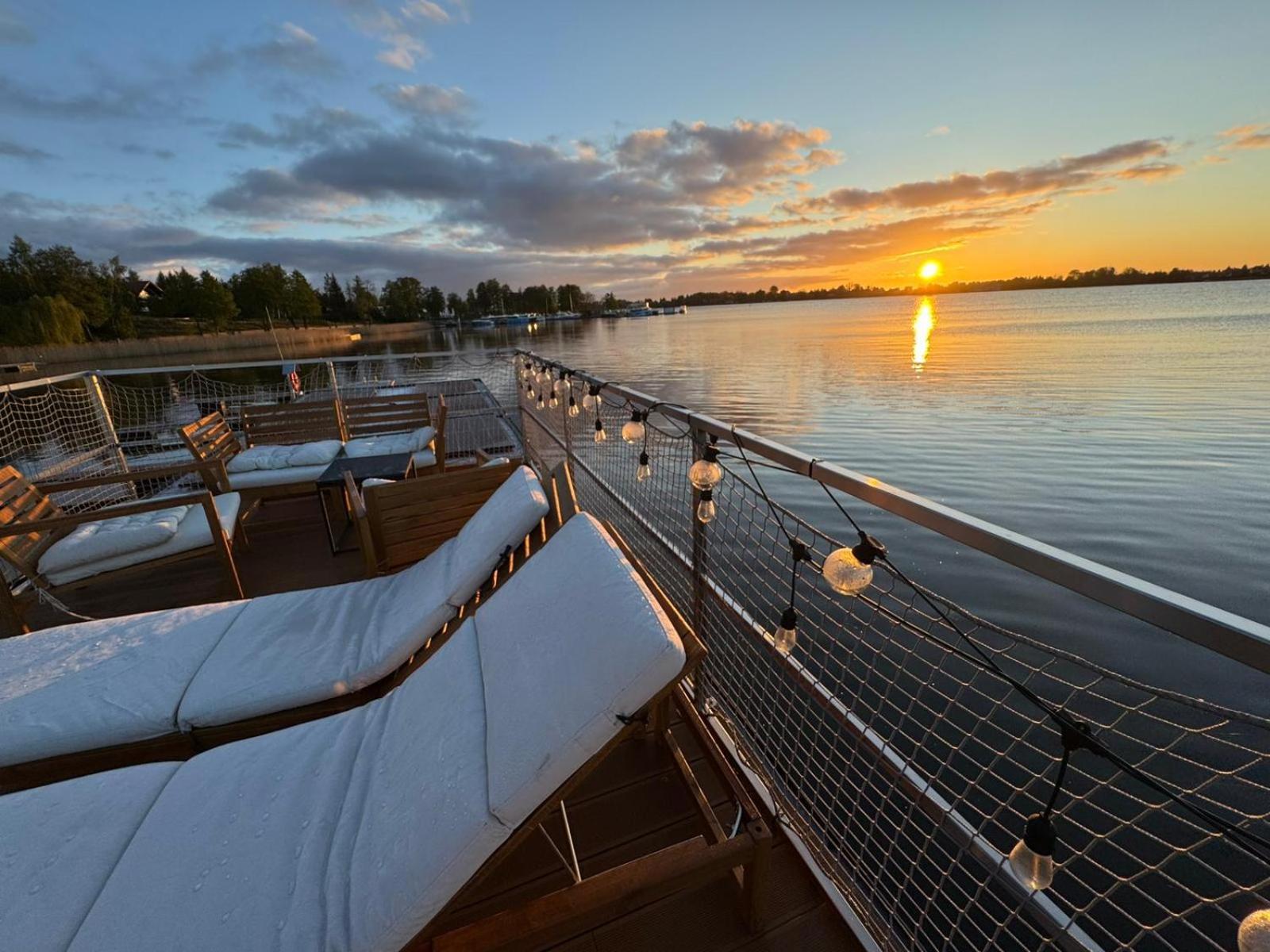 Domek Na Wodzie - Houseboat -Sauna, Taras Na Dachu, Dwie Sypialnie Mikołajki Dış mekan fotoğraf