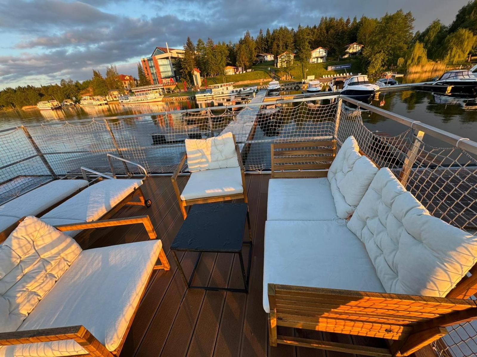 Domek Na Wodzie - Houseboat -Sauna, Taras Na Dachu, Dwie Sypialnie Mikołajki Dış mekan fotoğraf